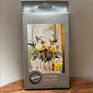 Wilton Crystalique Lovebirds Cake Topper